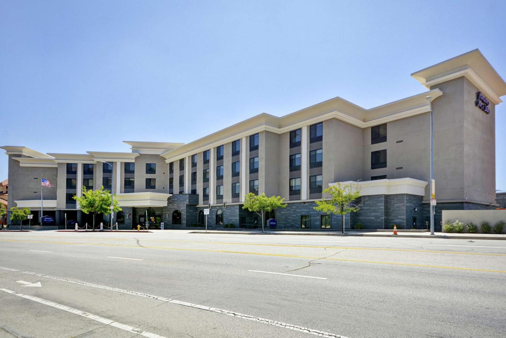 Hampton Inn & Suites Los Angeles Burbank Airport Bagian luar foto