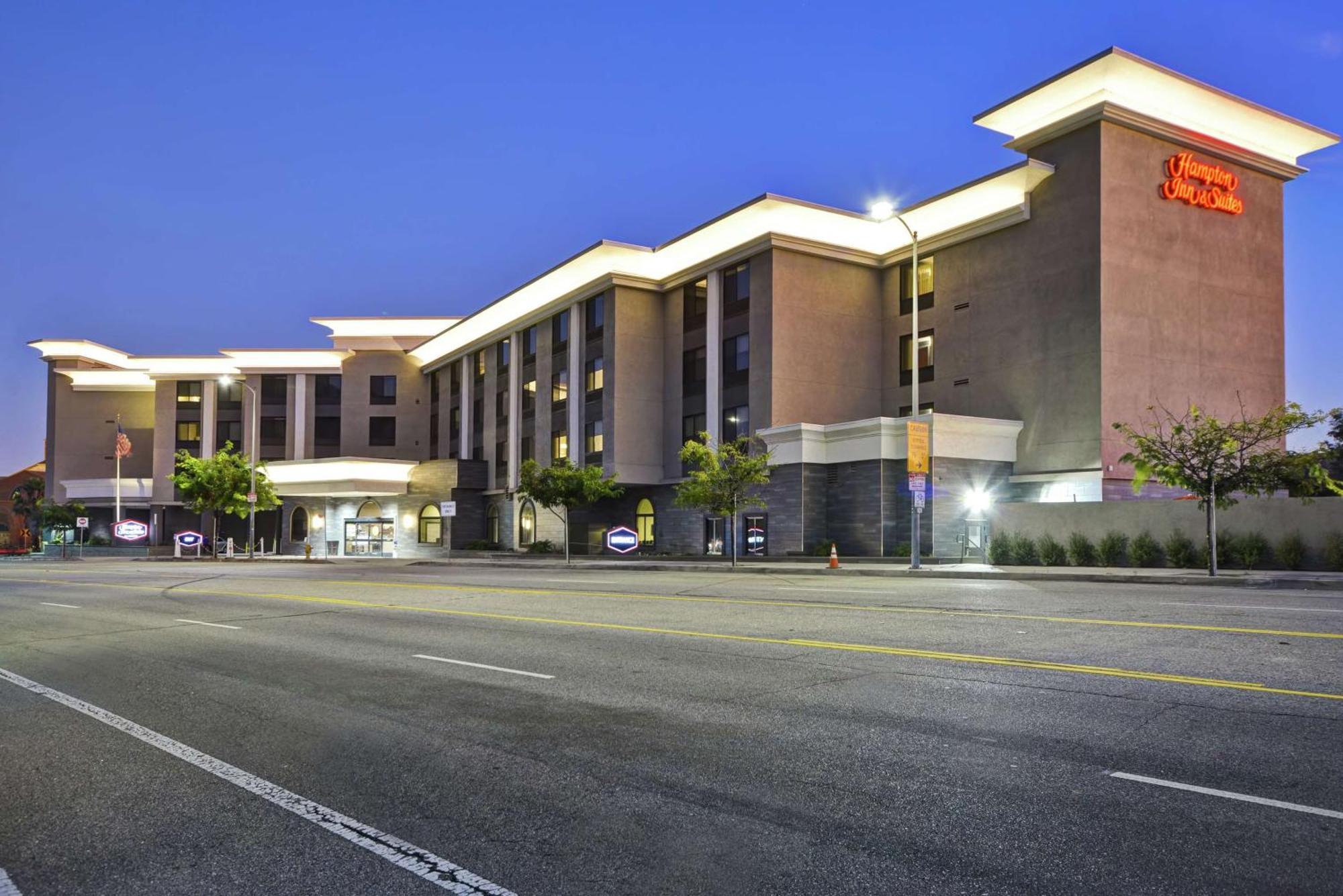 Hampton Inn & Suites Los Angeles Burbank Airport Bagian luar foto